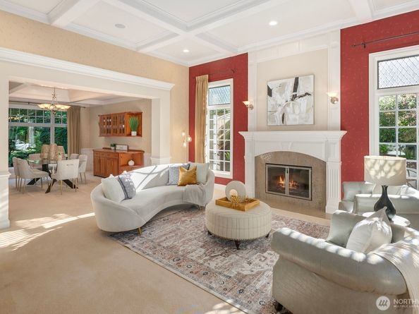 13695 NE 32nd Place, Bellevue WA 98005