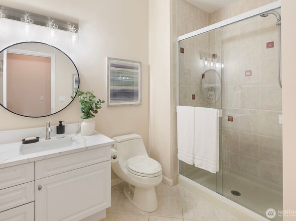 13695 NE 32nd Place, Bellevue WA 98005