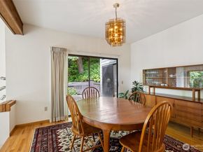5019 E Mercer Way, Mercer Island WA 98040