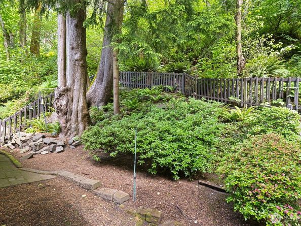 5019 E Mercer Way, Mercer Island WA 98040
