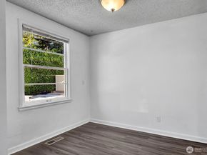 13040 7th Avenue S, Burien WA 98168
