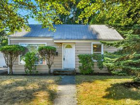 13040 7th Avenue S, Burien WA 98168