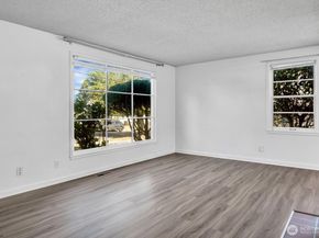 13040 7th Avenue S, Burien WA 98168