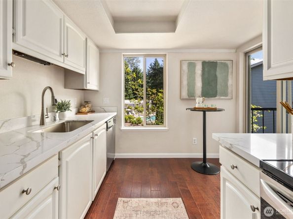 4635 W Lake Sammamish Parkway SE G206, Issaquah WA 98027