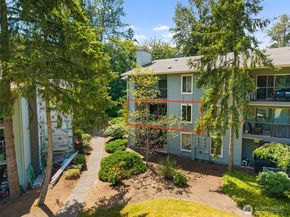 4635 W Lake Sammamish Parkway SE G206, Issaquah WA 98027