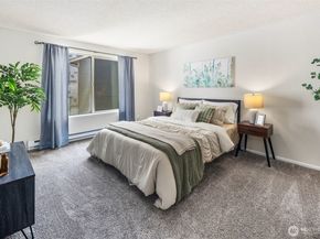 4635 W Lake Sammamish Parkway SE G206, Issaquah WA 98027