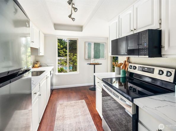 4635 W Lake Sammamish Parkway SE G206, Issaquah WA 98027