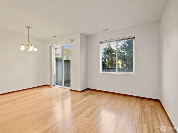 1317 52nd Street NE, Auburn WA 98002