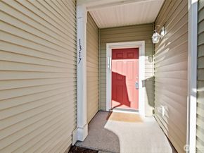 1317 52nd Street NE, Auburn WA 98002