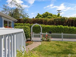 3610 SW Kenyon Street, Seattle WA 98126