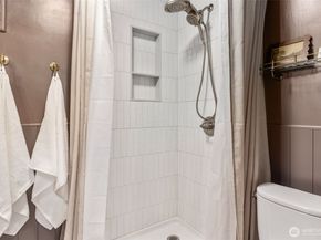 3610 SW Kenyon Street, Seattle WA 98126