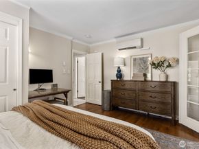 3610 SW Kenyon Street, Seattle WA 98126