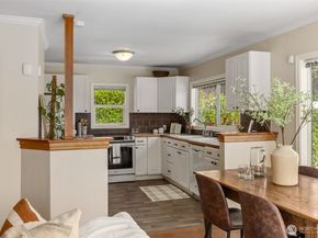 3610 SW Kenyon Street, Seattle WA 98126
