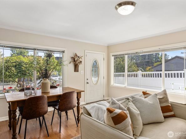 3610 SW Kenyon Street, Seattle WA 98126