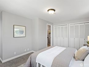 9215 Linden Avenue N, Seattle WA 98103