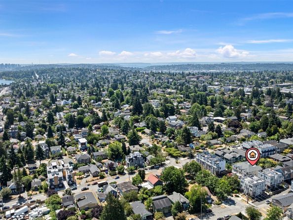 9215 Linden Avenue N, Seattle WA 98103