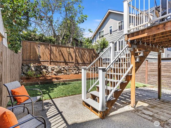 9215 Linden Avenue N, Seattle WA 98103