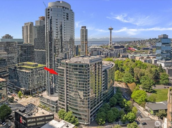 820 Blanchard Street 1507, Seattle WA 98121