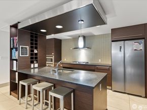 820 Blanchard Street 1507, Seattle WA 98121