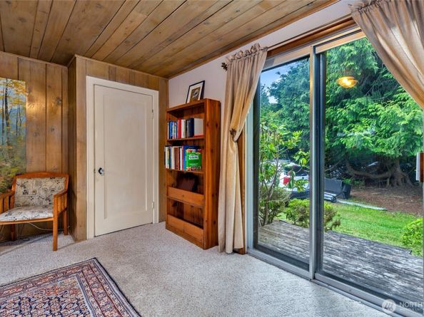 23606 SE Tiger Mountain Road, Issaquah WA 98027
