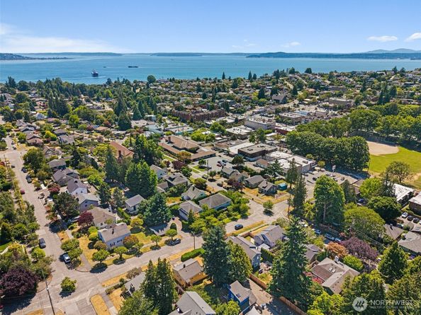 3010 W Smith Street, Seattle WA 98199