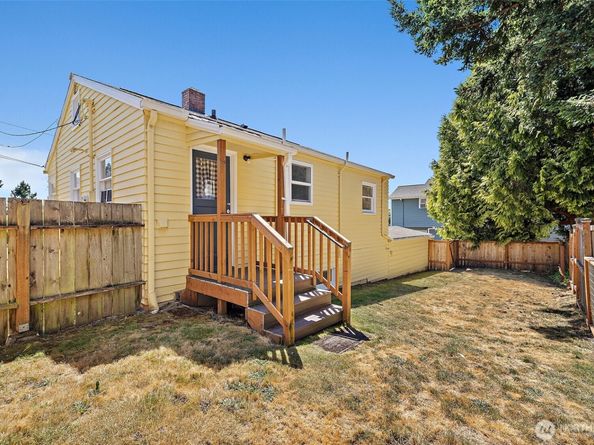 3010 W Smith Street, Seattle WA 98199