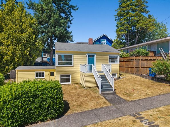 3010 W Smith Street, Seattle WA 98199