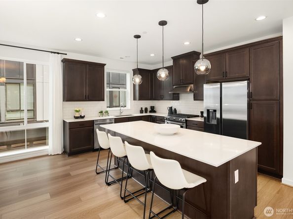 21822 25th Avenue SE B, Bothell WA 98021