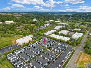 21822 25th Avenue SE B, Bothell WA 98021
