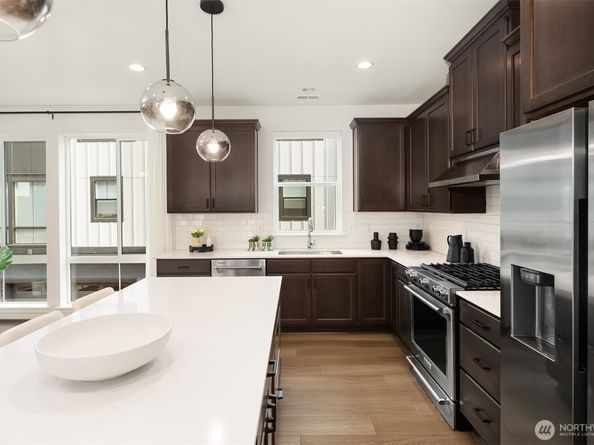 21822 25th Avenue SE B, Bothell WA 98021