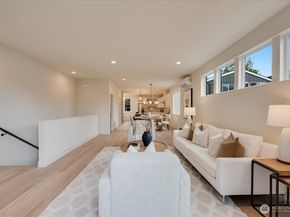 13542 39th Avenue NE A, Seattle WA 98125
