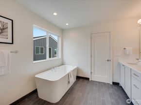 13542 39th Avenue NE A, Seattle WA 98125