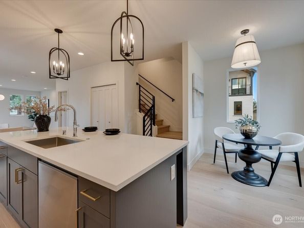 13542 39th Avenue NE A, Seattle WA 98125
