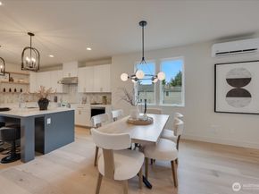 13542 39th Avenue NE A, Seattle WA 98125