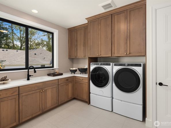 15318 154th Avenue NE, Woodinville WA 98072
