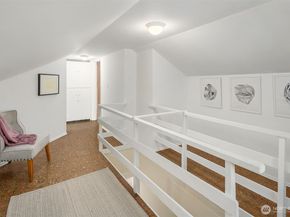 9116 23rd Avenue NE, Seattle WA 98115