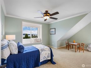 7957 E Trailside Lane, Port Orchard WA 98366
