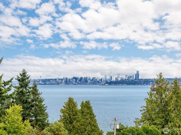 7957 E Trailside Lane, Port Orchard WA 98366