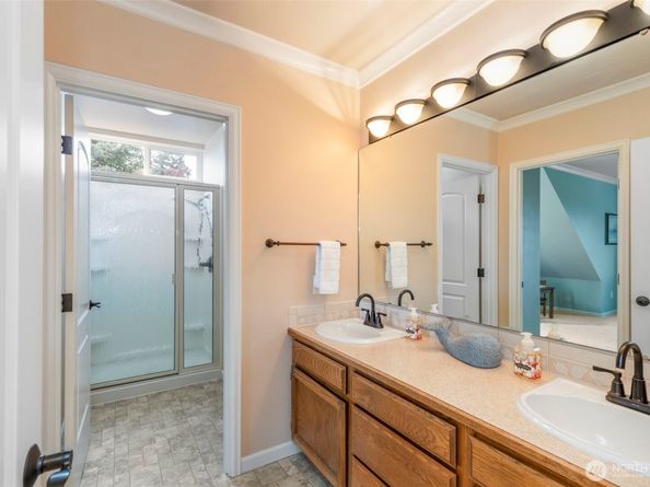 7957 E Trailside Lane, Port Orchard WA 98366