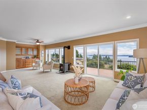 7957 E Trailside Lane, Port Orchard WA 98366