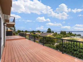 7957 E Trailside Lane, Port Orchard WA 98366