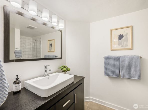 1800 Taylor Avenue N 3, Seattle WA 98109