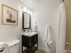 1800 Taylor Avenue N 3, Seattle WA 98109