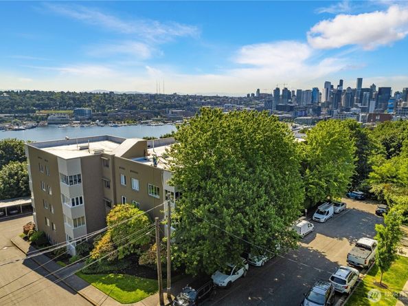 1800 Taylor Avenue N 3, Seattle WA 98109