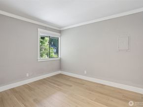 11644 100th Avenue NE 308, Kirkland WA 98034