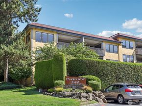 11644 100th Avenue NE 308, Kirkland WA 98034