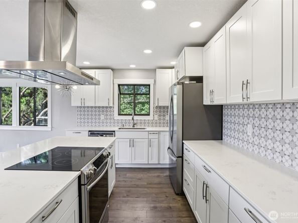 11644 100th Avenue NE 308, Kirkland WA 98034