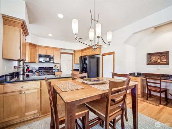 19672 Jensen Way NE, Poulsbo WA 98370