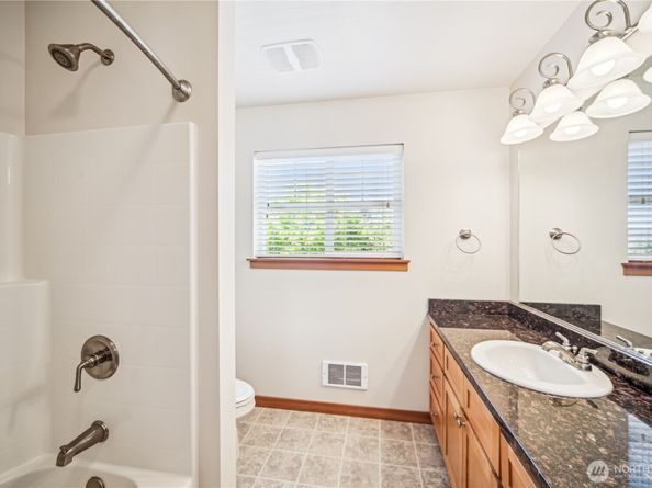 19672 Jensen Way NE, Poulsbo WA 98370