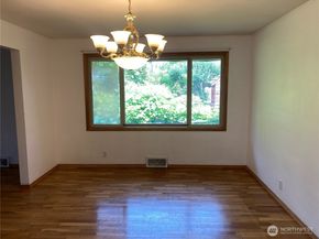 4916 24th Place S, Seattle WA 98108